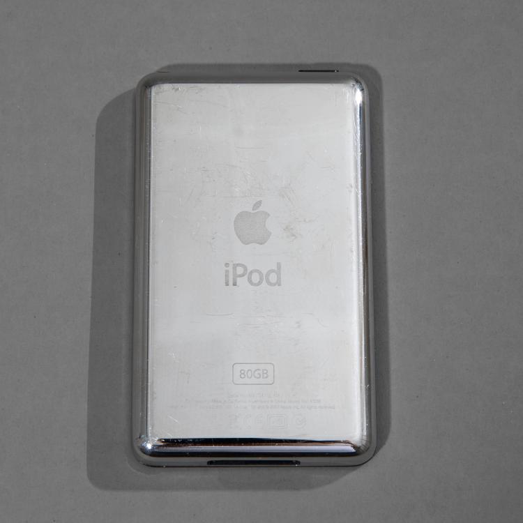 Bild 3 zu Objekt, Taschenradio Modell T 31 + IPOD 80GB, Dieter Rams, Braun AG, Frankfurt am Main, Apple, Cupertino, K-18 426
