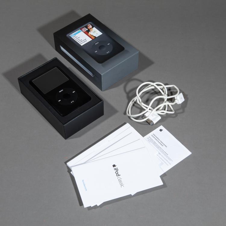 Bild 6 zu Objekt, Taschenradio Modell T 31 + IPOD 80GB, Dieter Rams, Braun AG, Frankfurt am Main, Apple, Cupertino, K-18 426