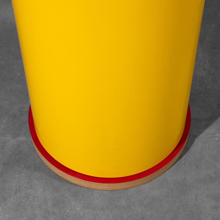 Bild 6 zu Objekt, 'Yellow Figure', 1996, Allen Jones, 