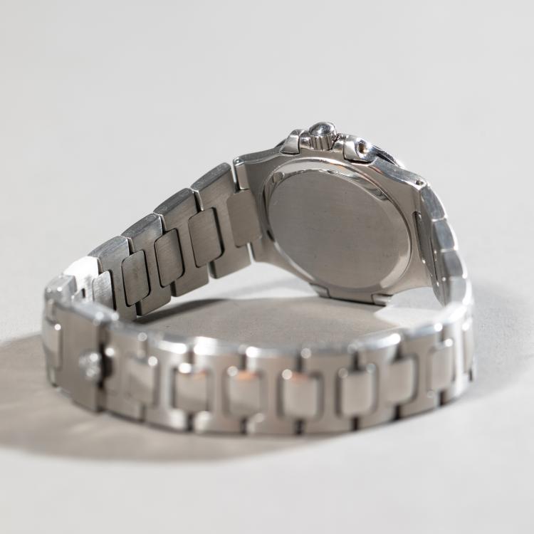 Bild 2 zu Objekt, Patek Philippe Nautilus Lady, Patek Philippe, 