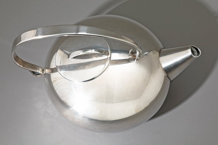 Bild 2 zu Objekt, Lino Sabattini, Teeservice Boule f&uuml;r Christofle, um 1955, Christofle & Cie, Paris, K-13 34