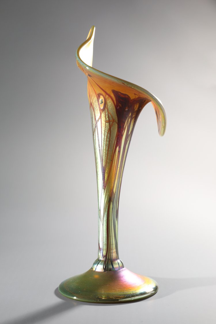 Bild 3 zu Objekt, Louis C. Tiffany, Favrile flower cup, around 1904, Tiffany & Co., K-13 62