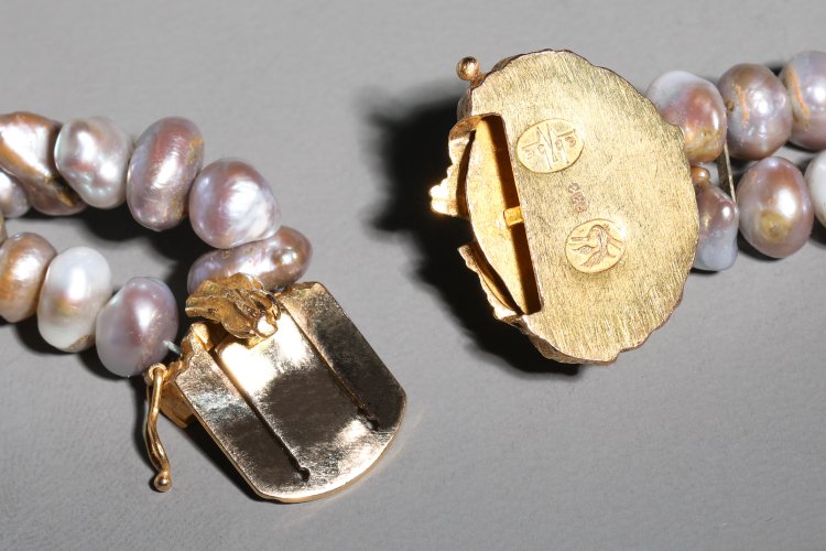 Bild 4 zu Objekt, Ebbe Weiss-Weingart, Necklace with three volcanoes, K-13 47