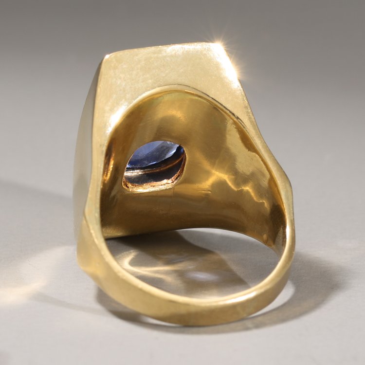 Bild 5 zu Objekt, Germany, sapphire ring, K-13 52