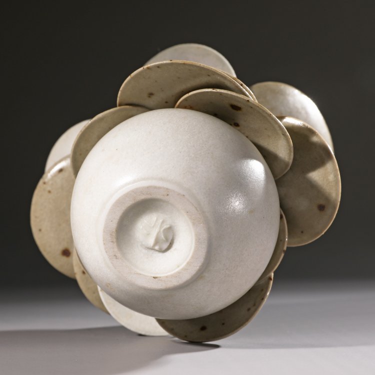 Bild 5 zu Objekt, Beate Kuhn*, small disc object, 1971, K-13 118