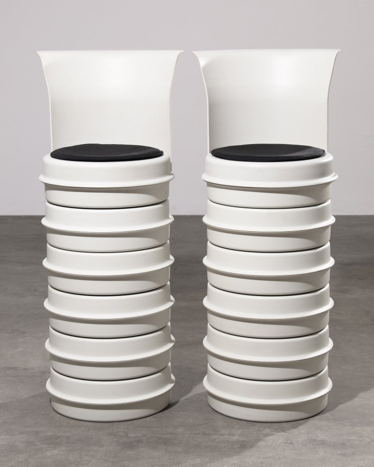 Bild 1 zu Objekt, Dieter Rams, Vitsoe, 2 bar stools from Stapelprogramm 740, Vitsoe, K-13 350