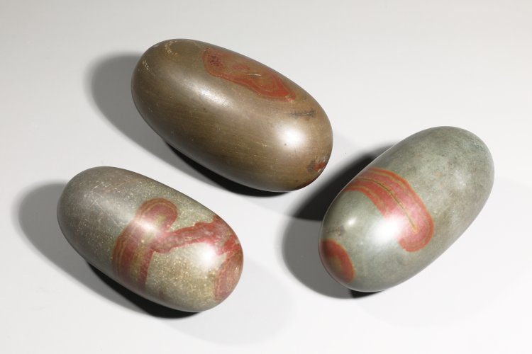 Hauptbild zu Objekt, 3 Shiva Lingam Stones, K-13 8