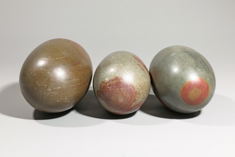 Bild 4 zu Objekt, 3 Shiva Lingam Stones, K-13 8