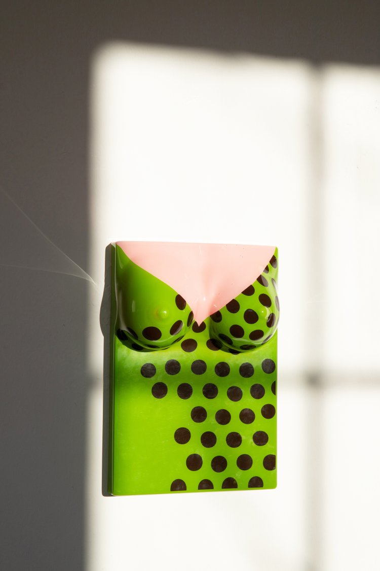 Bild 5 zu Objekt, Allen Jones*, Chest, 1968, Ex. 112/2000. Edition X Art Collection, X Art Collection, Z&uuml;rich, K-13 283