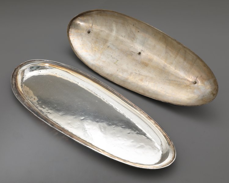 Bild 3 zu Objekt, Franco Lapini, Gro&szlig;e ovale Servierschale mit Meeresfr&uuml;chten und Fischen, K-13 35