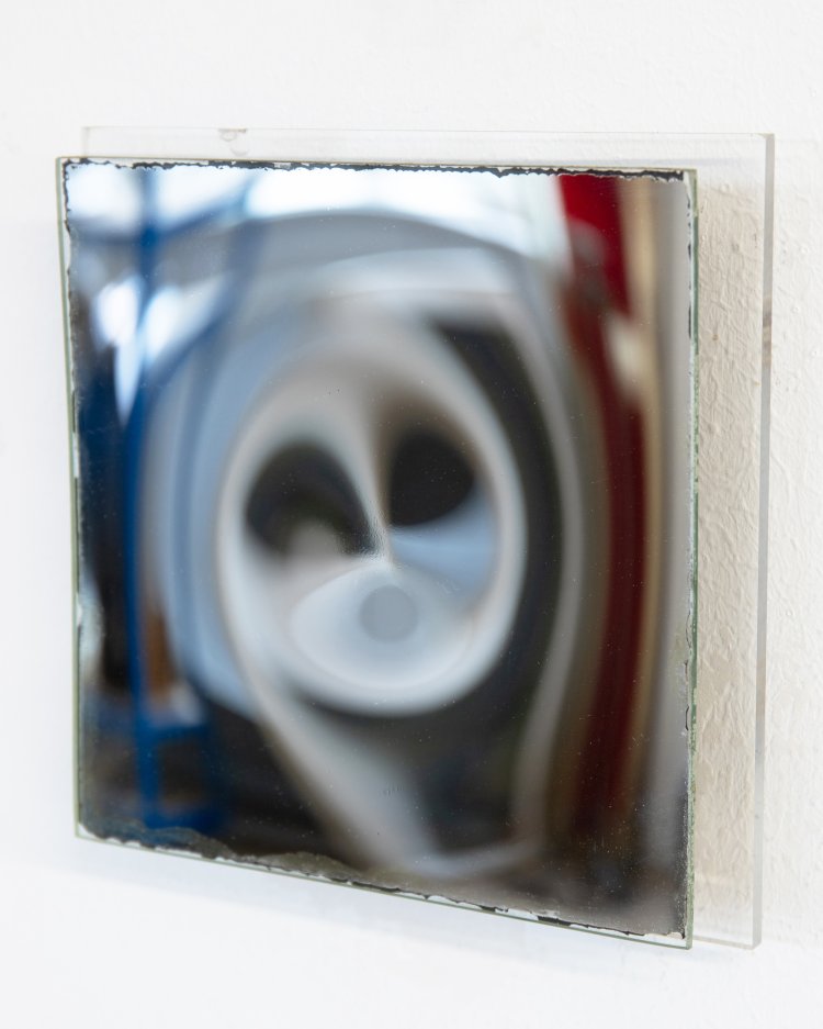 Hauptbild zu Objekt, Victor Bonato*, small, square - concave mirror object, K-13 262