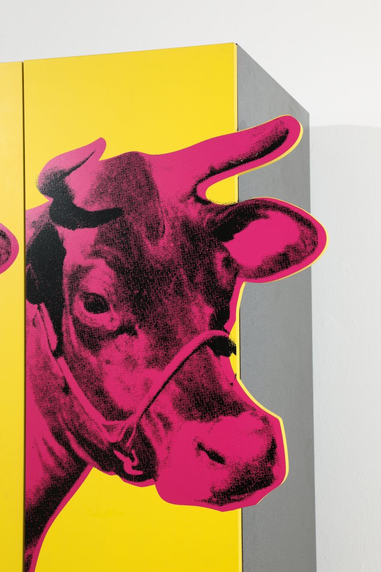 Bild 3 zu Objekt, Andy Warhol, hb Collection, limited Cabinet with the Cow Wallpaper motif, hb Collection, K-13 516