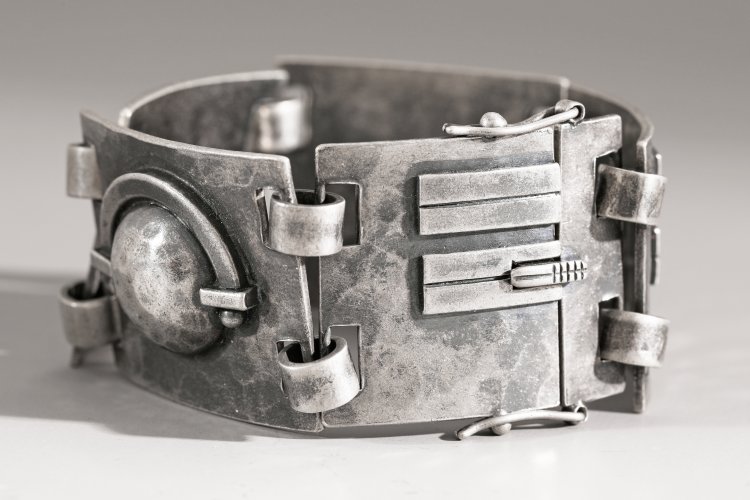 Bild 2 zu Objekt, Jean Despr&eacute;s, Bracelet, K-13 42