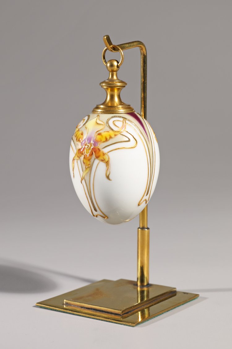 Hauptbild zu Objekt, Max Schr&ouml;der, Easter egg with orchids for the KPM Berlin, Berlin KPM, K-13 83