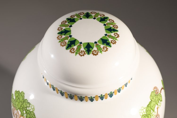 Bild 1 zu Objekt, Theodor Schmuz-Baudiss, Lidded vase with a pair of pheasants for the KPM Berlin, K-13 84