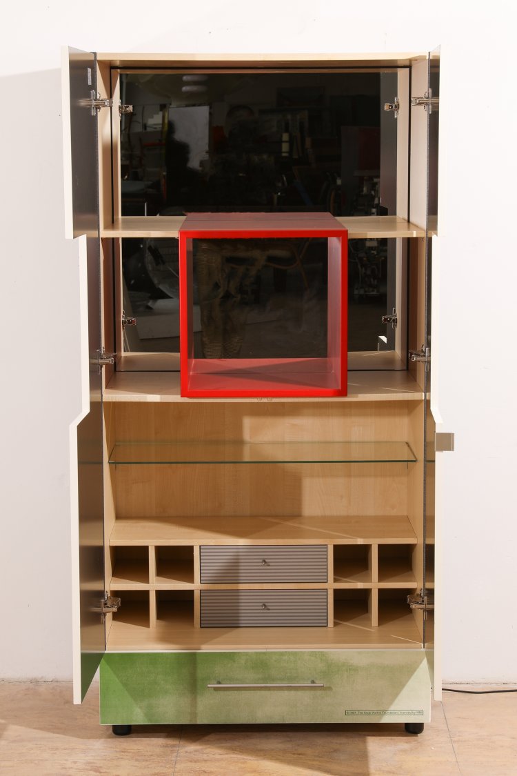 Bild 2 zu Objekt, Andy Warhol, hb Collection, limited Bar Cabinet Motif 210 Coca-Cola Bottles 1962, hb Collection, K-13 517