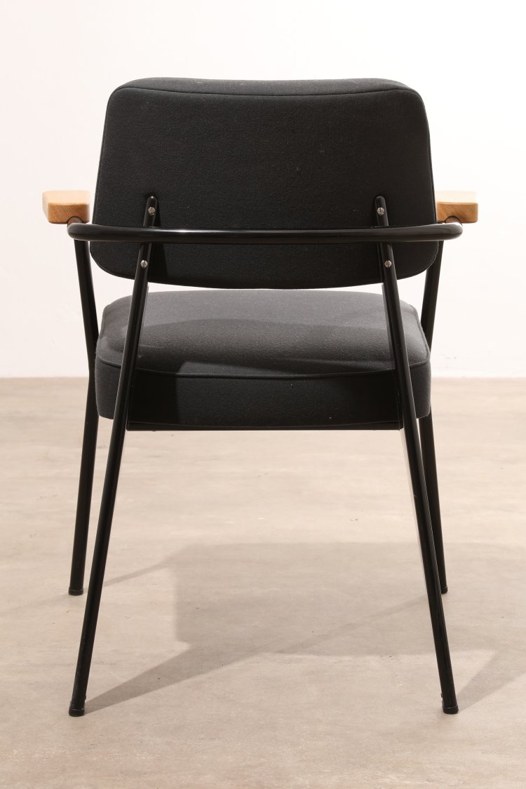 Bild 4 zu Objekt, Jean Prouv&eacute;, Vitra, 4 Chairs, model Fauteuil Direction, Vitra, K-13 381