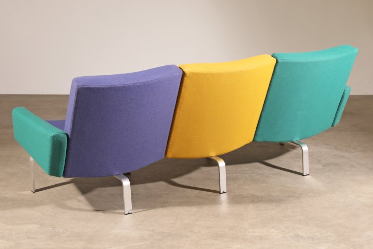 Bild 4 zu Objekt, J&oslash;rgen H&oslash;j, Niels Vits&oslash;e, modular 3 seater Sofa, Niels Vits&oslash;e, K-13 429