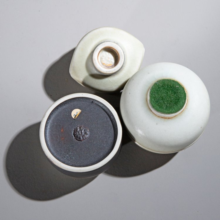 Bild 4 zu Objekt, 3 lidded boxes and a vase, Ursula Scheid, K-13O 114