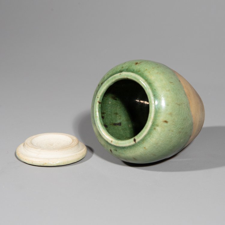 Bild 3 zu Objekt, Small lidded box, Jan Bontjes van Beek, K-13O 18