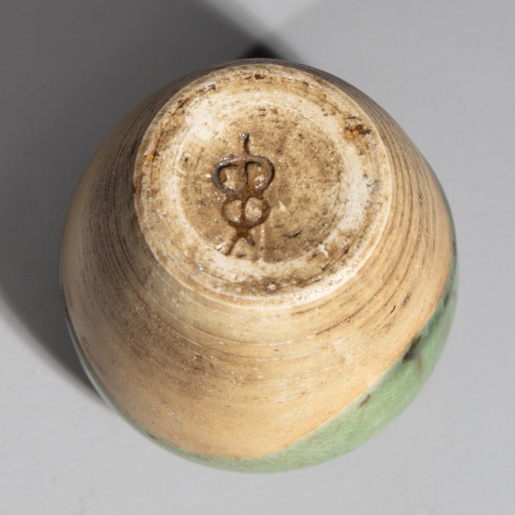 Bild 4 zu Objekt, Small lidded box, Jan Bontjes van Beek, K-13O 18