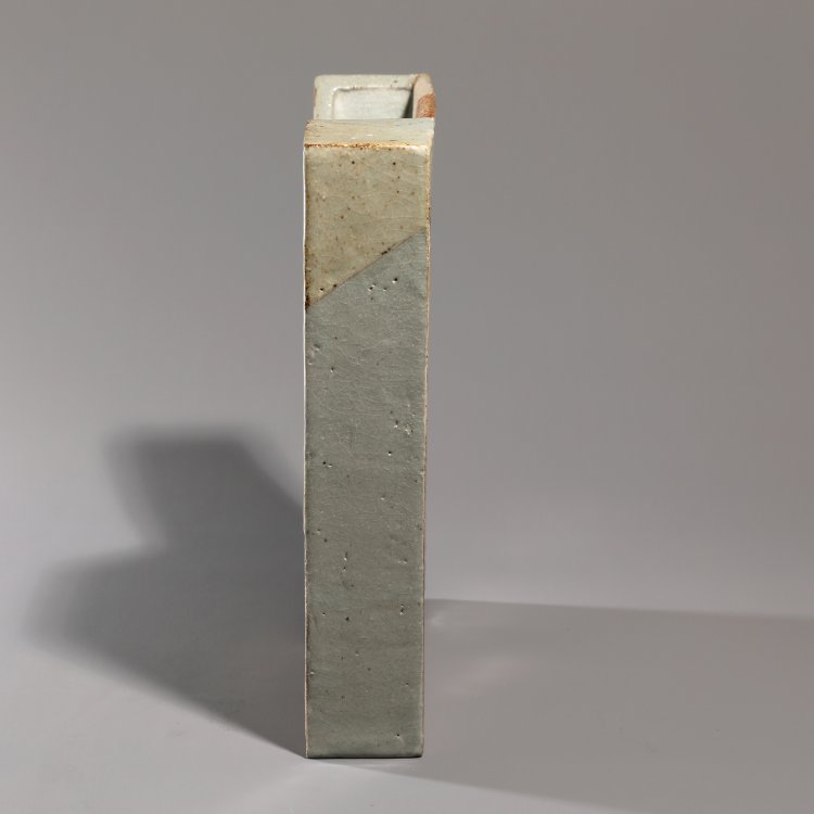 Bild 2 zu Objekt, Large square vase, Antje Br&uuml;ggemann-Breckwoldt, K-13O 27
