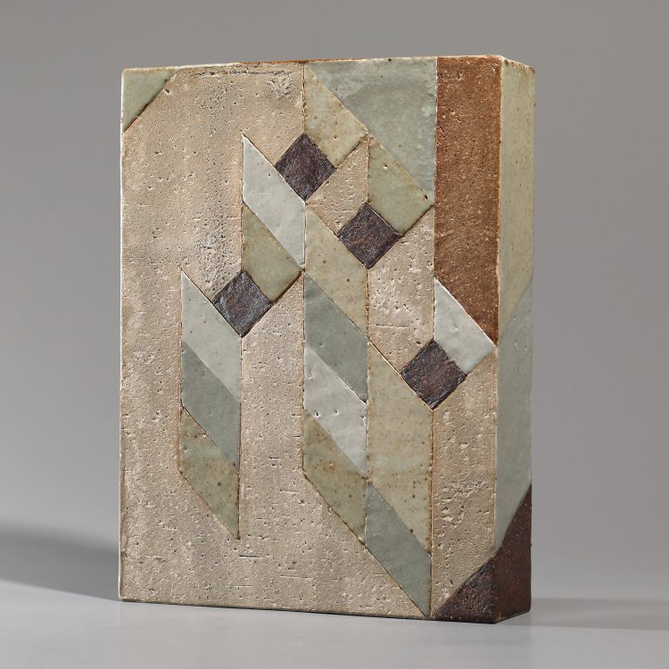 Bild 3 zu Objekt, Large square vase, Antje Br&uuml;ggemann-Breckwoldt, K-13O 27