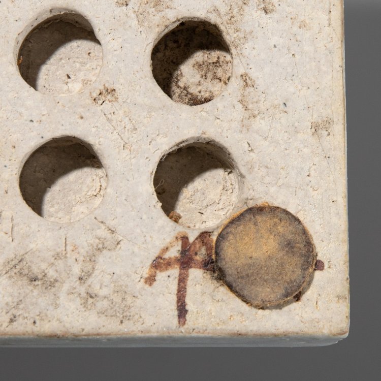 Bild 6 zu Objekt, Three wall appliques grey with leaves and pomegranates, Antje Br&uuml;ggemann-Breckwoldt, K-13O 28