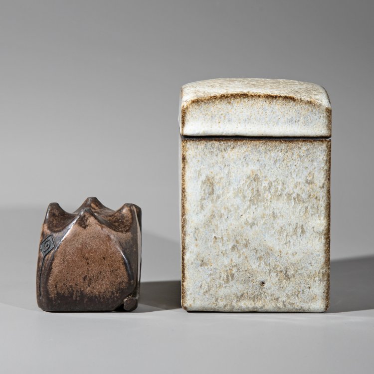 Bild 2 zu Objekt, Two square ceramics brown and white, Rolf Overberg, K-13O 98