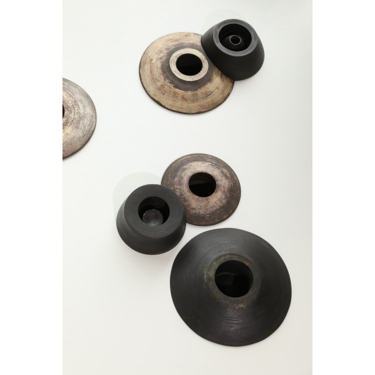 Bild 22 zu Objekt, The Powell Duffryn Mural, 16-teilige Installation, 1961, Hans Coper, K-14 218