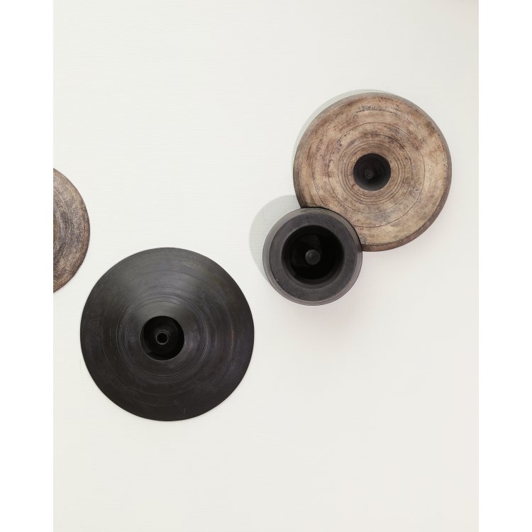 Bild 33 zu Objekt, The Powell Duffryn Mural, 16-teilige Installation, 1961, Hans Coper, K-14 218