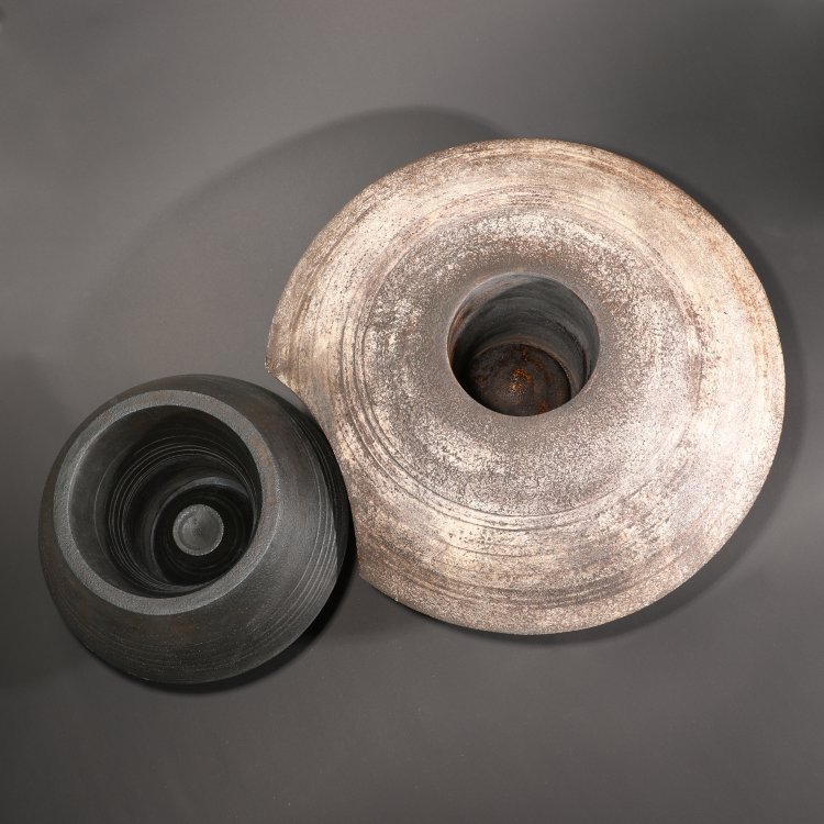 Bild 36 zu Objekt, The Powell Duffryn Mural, 16-teilige Installation, 1961, Hans Coper, K-14 218