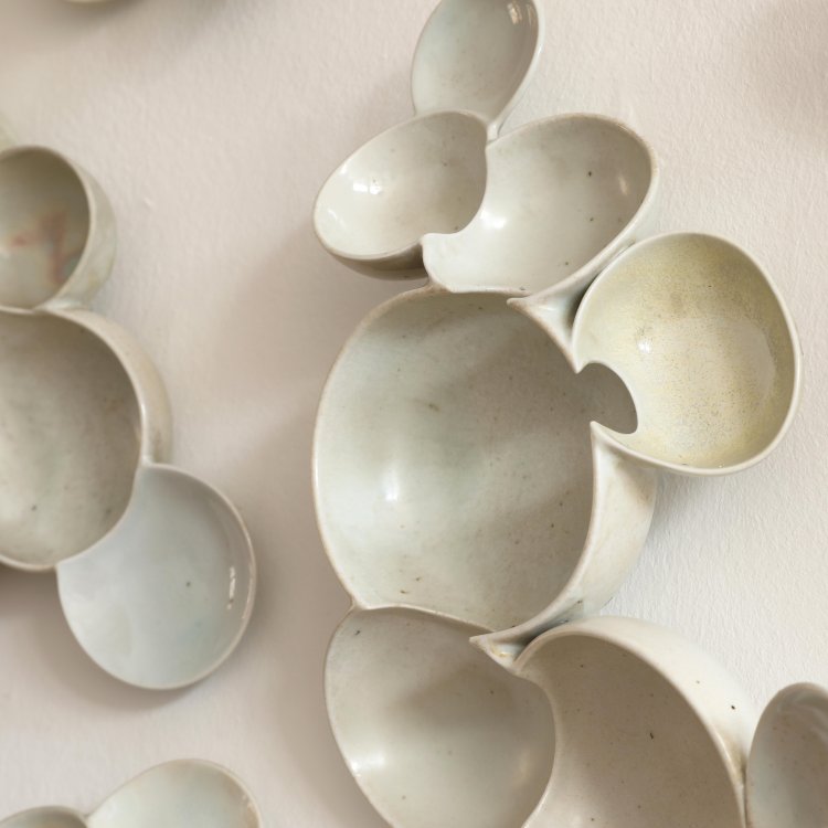 Bild 6 zu Objekt, 17-part wall relief, Beate Kuhn, K-14 168