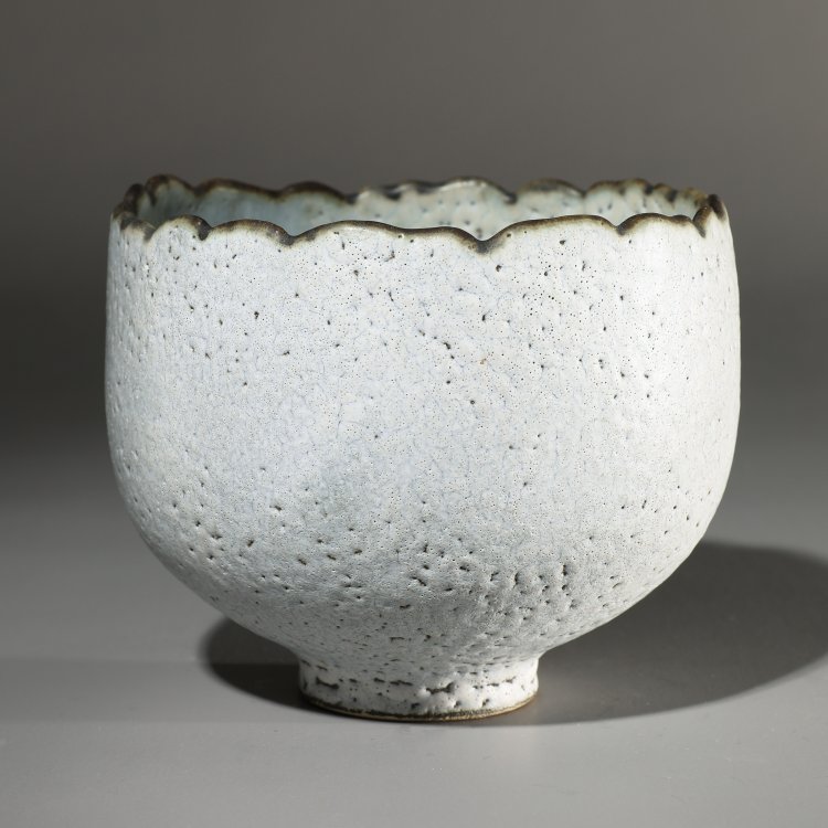 Bild 1 zu Objekt, Bowl with organic rim, Mary Rogers, K-13O 113