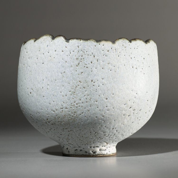 Bild 2 zu Objekt, Bowl with organic rim, Mary Rogers, K-13O 113