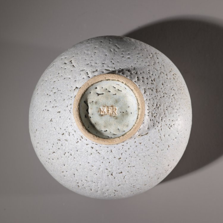 Bild 4 zu Objekt, Bowl with organic rim, Mary Rogers, K-13O 113