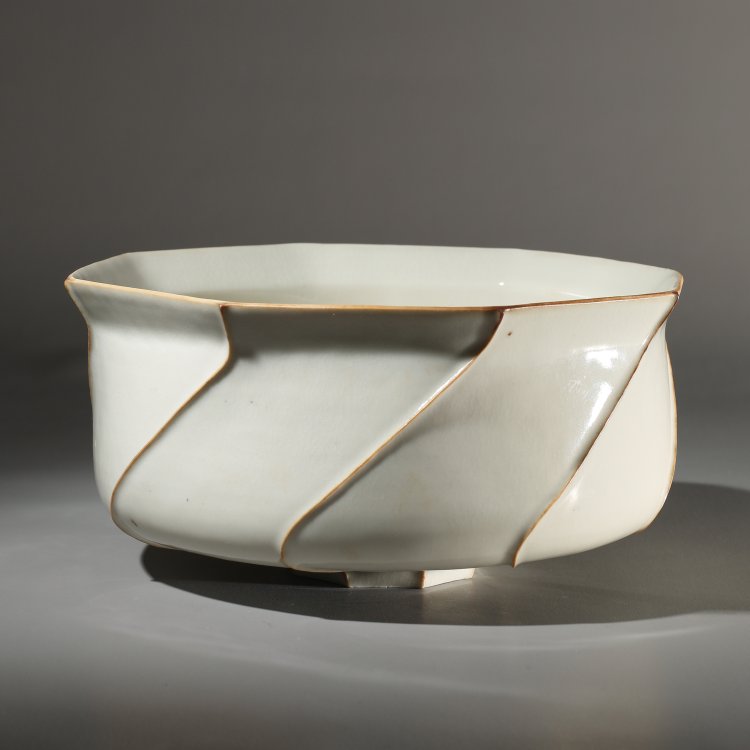Bild 1 zu Objekt, White octagonal bowl, Inger Thing, K-13O 128