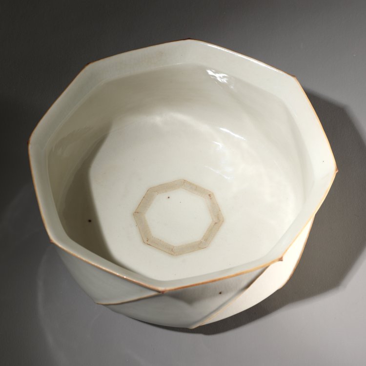 Bild 3 zu Objekt, White octagonal bowl, Inger Thing, K-13O 128