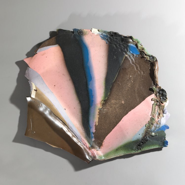 Hauptbild zu Objekt, Large plate, Margie Hughto, K-13O 49