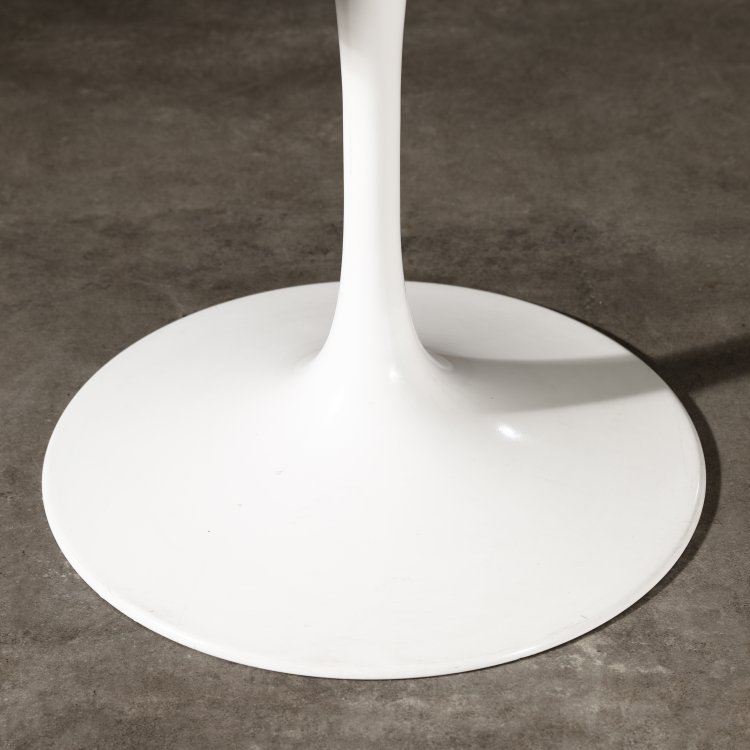 Bild 1 zu Objekt, Sofatisch / Beistelltisch aus der Tulip Serie, Eero Saarinen, Knoll International, K-14 492