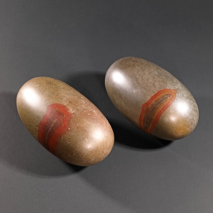 Hauptbild zu Objekt, 2 Shiva Lingam stones, K-14 10
