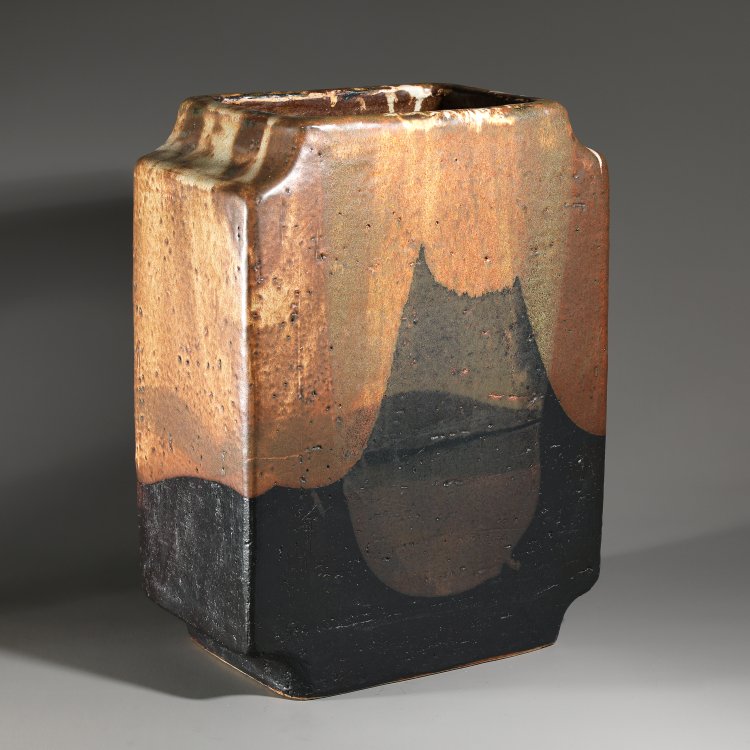 Hauptbild zu Objekt, Large brown vase rectangular, Barbara Stehr, K-13O 126