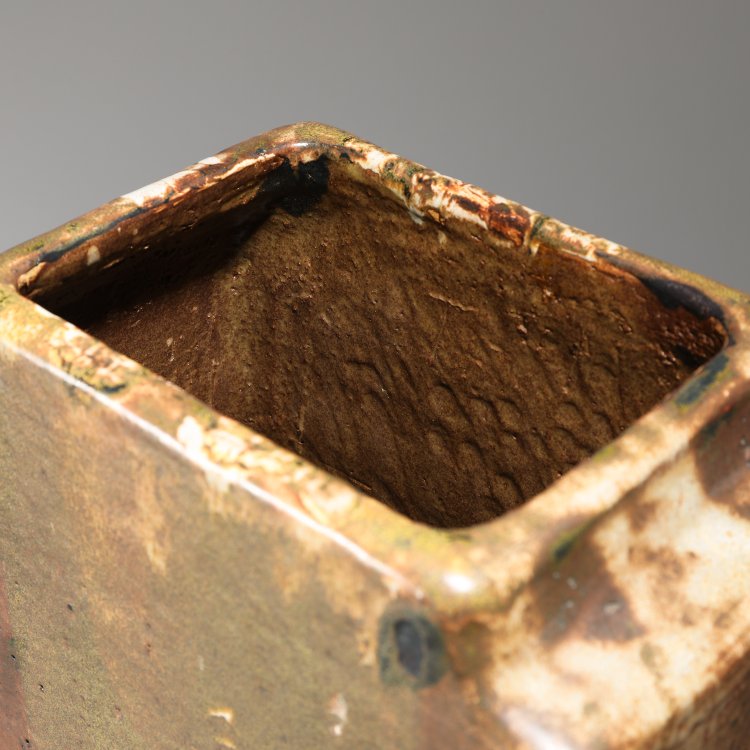 Bild 3 zu Objekt, Large brown vase rectangular, Barbara Stehr, K-13O 126