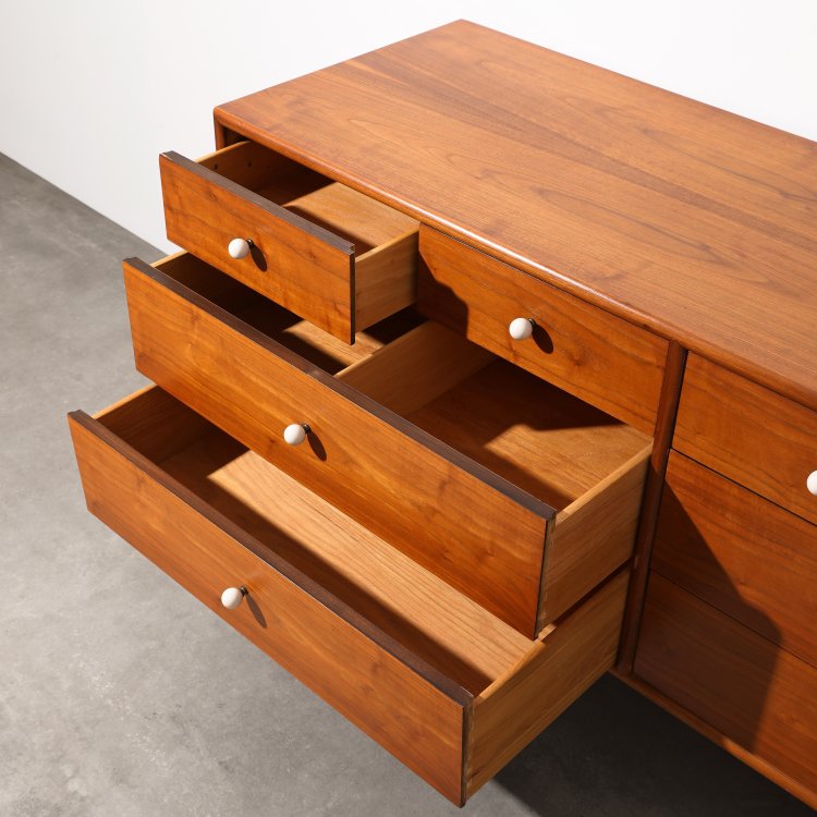 Bild 2 zu Objekt, Sideboard in Walnuss, Kipp Stewart, Drexel, K-14 482