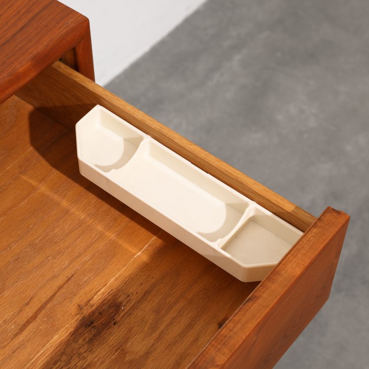 Bild 3 zu Objekt, <<2>> Sideboard in Walnut, Kipp Stewart, Drexel, K-14 483