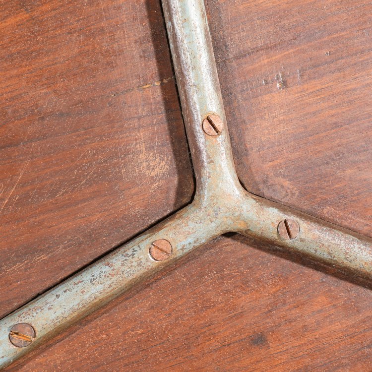 Bild 4 zu Objekt, Hocker aus dem College of Architecture in Chandigarh, Pierre Jeanneret, K-14 442