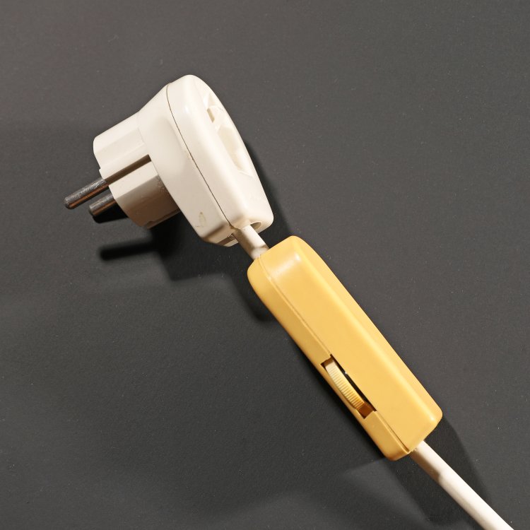 Bild 4 zu Objekt, Tischleuchte der 1970er, Michel Dumas, K-14 458