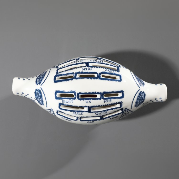 Bild 1 zu Objekt, Piggy Bank. 2017, Grayson Perry, K-14 357