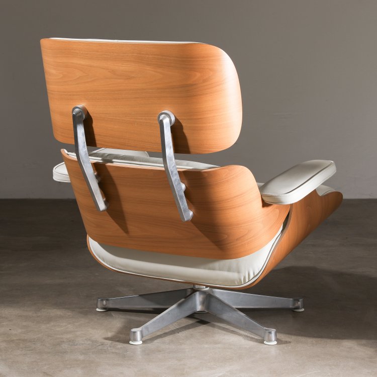 Bild 2 zu Objekt, White Lounge Chair + Ottomane, Charles & Ray Eames, Vitra, K-14 485