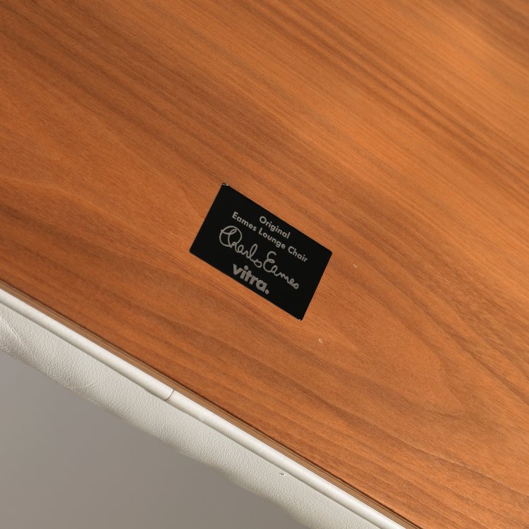 Bild 3 zu Objekt, White Lounge Chair + Ottomane, Charles & Ray Eames, Vitra, K-14 485